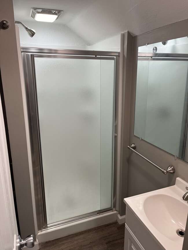 Building Photo - 1670 3rd St