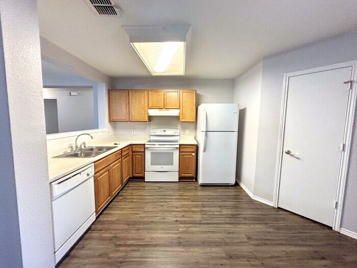 Building Photo - 8432 Fall Meadow Ln