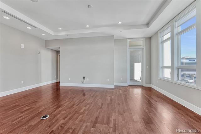 Building Photo - 5455 Landmark Pl