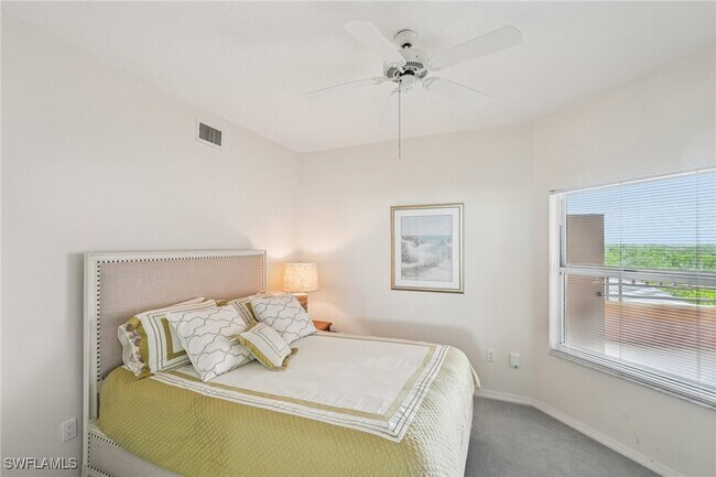 Building Photo - 260 Barefoot Beach Blvd