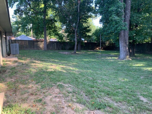 Building Photo - Coming Soon: 4 Bedroom 2 Bath home in Tyler!