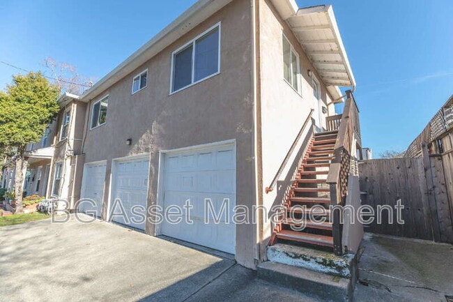 Building Photo - 2309 Eighth St