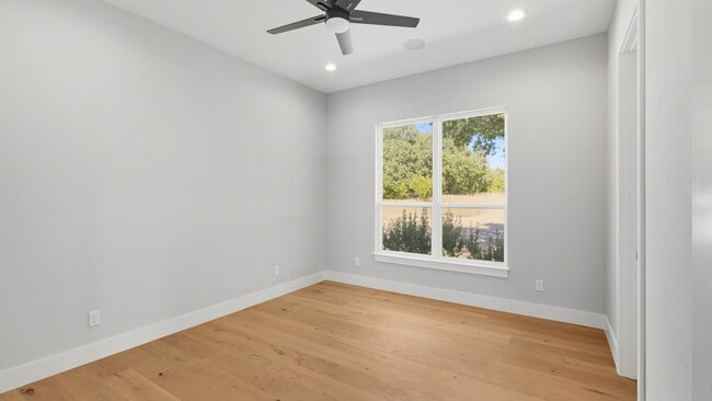 Building Photo - 103 River Mountain Dr