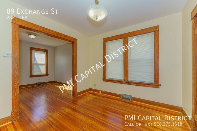 Building Photo - Gorgeous, Single-Family House w/ Skylights...