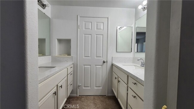 Building Photo - 1496 Dusty Hill Rd