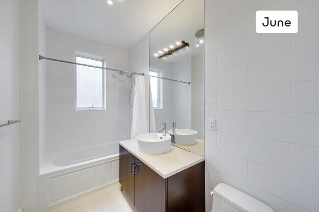 Building Photo - 59 Hawthorne Street