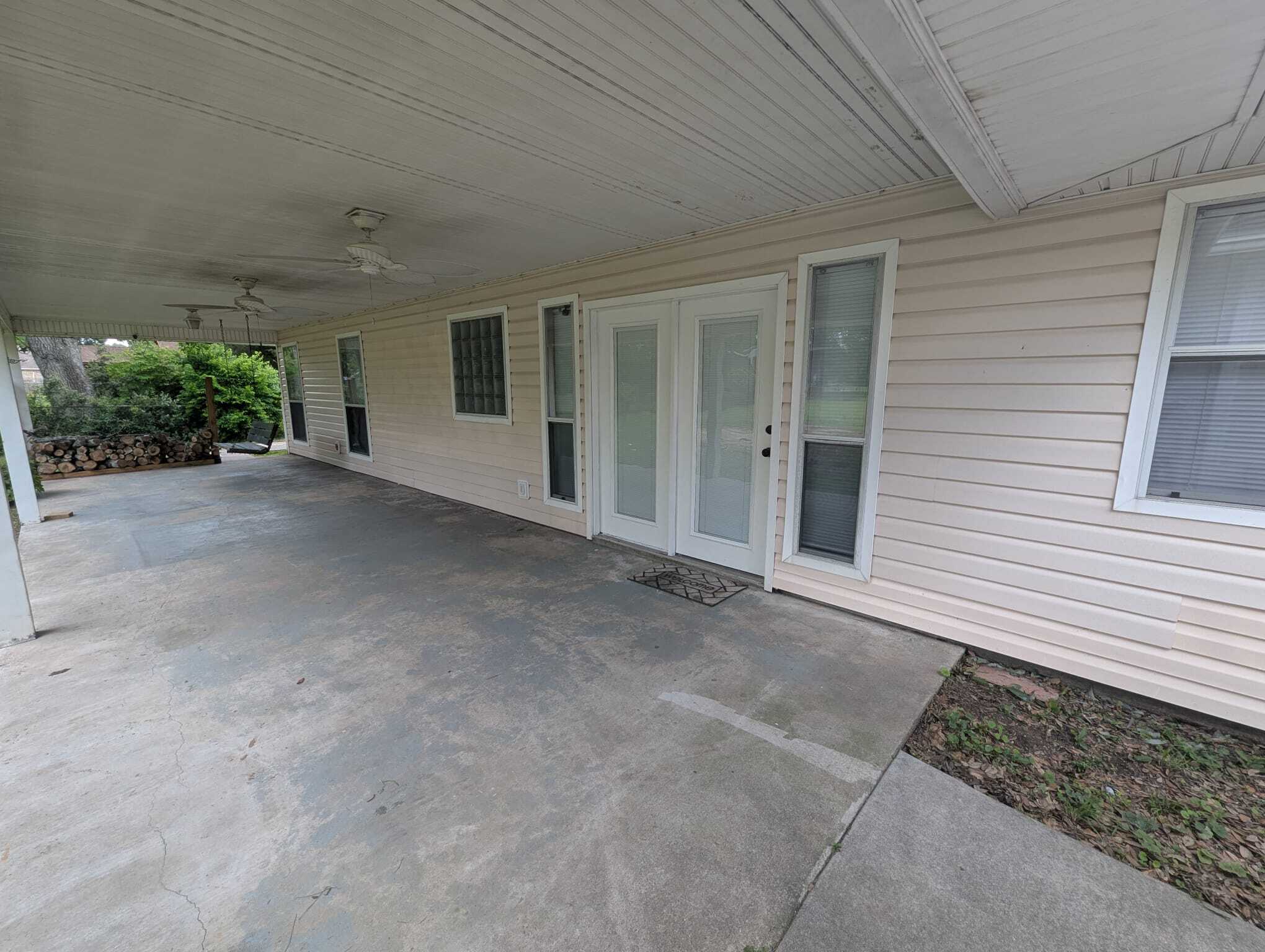 back porch - 2719 Canal Ave