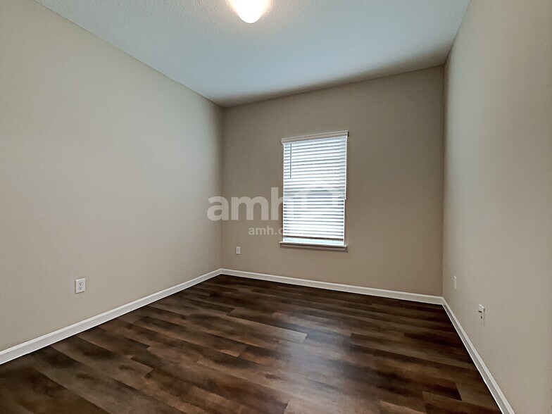 Building Photo - 81 Hemlock Point