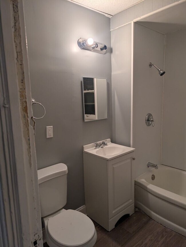 Building Photo - 2904-2906-2906 N 27th St