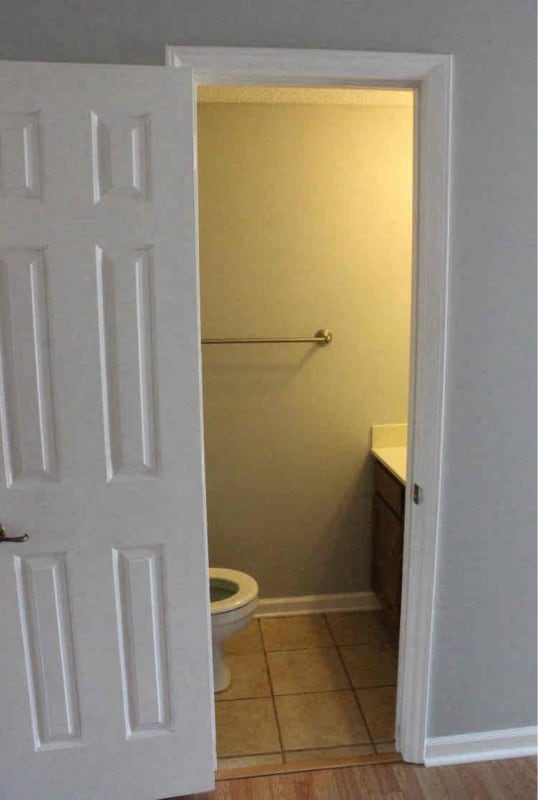 Building Photo - 8259 Golf Ridge Dr