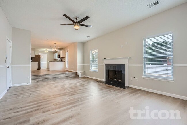 Building Photo - 712 Walton Dr