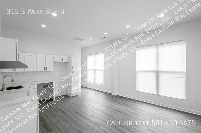 Building Photo - 315 S Park St