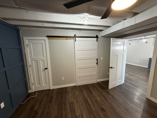 Building Photo - 105 Bottle Dr