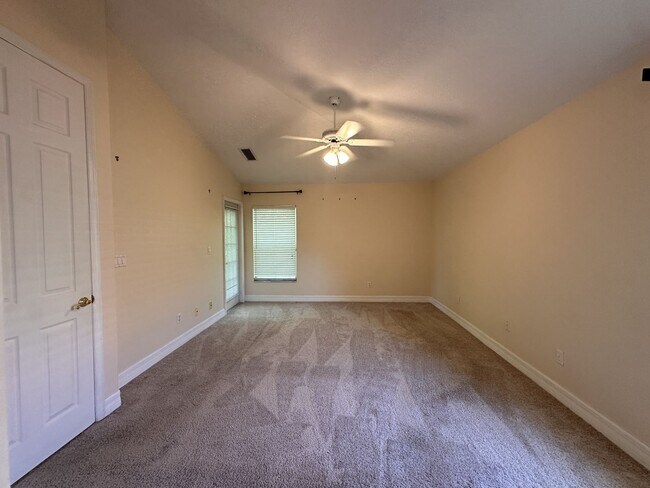Building Photo - Ormond Lakes Opportunity