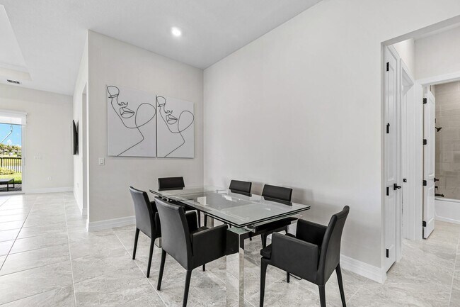 Building Photo - 12325 Frontline Ln