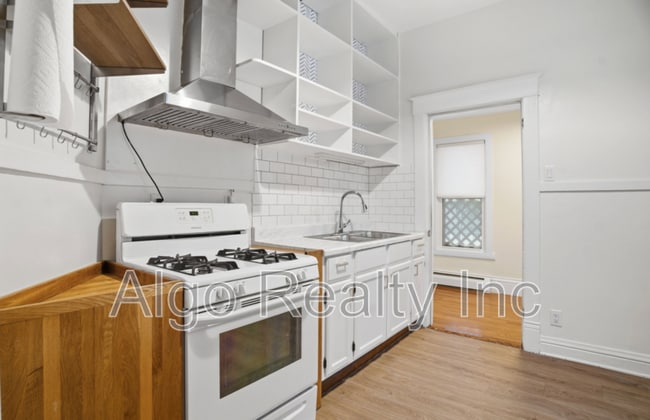 Building Photo - 308 E 39th St