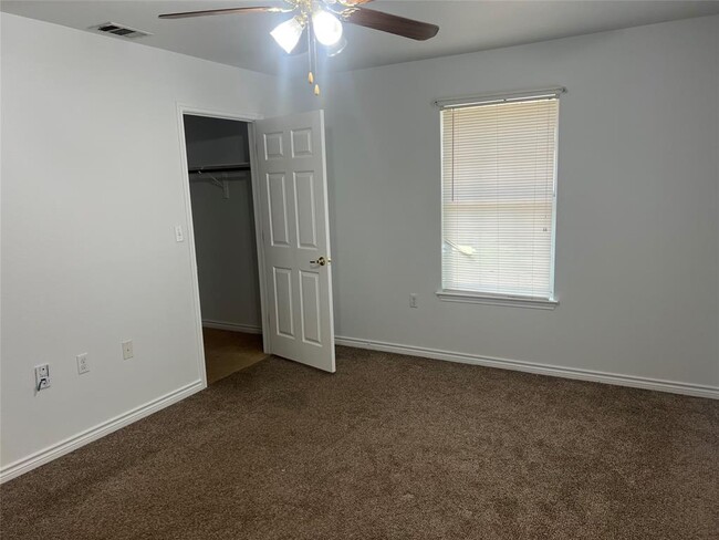 Building Photo - 6109 Club Terrace