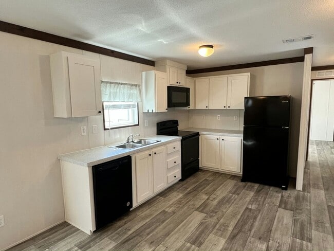 Building Photo - 31 Park Pl