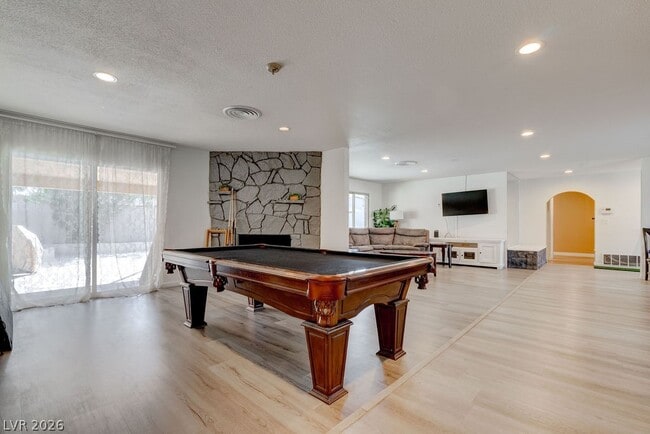 Building Photo - 1489 Santa Anita Dr