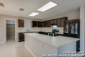 Building Photo - 22011 Oriole Hill Dr