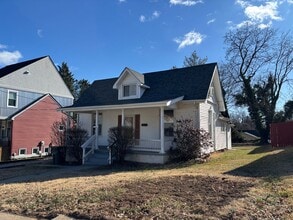 Building Photo - 14 W Carrollton Ave