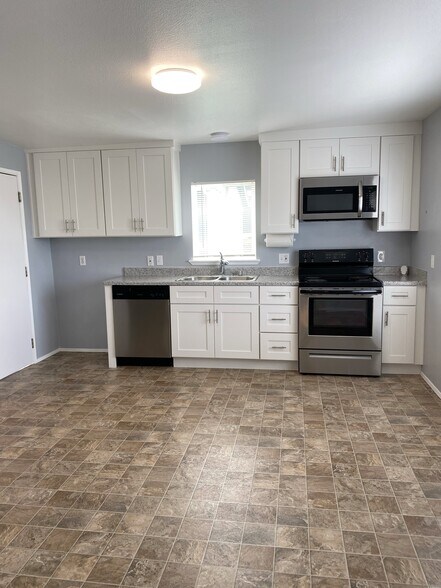 01_kitchen - 1502 S M St