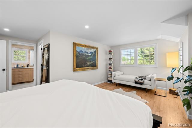 Building Photo - 7030 S Magnolia Cir