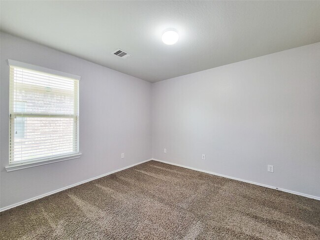 Building Photo - 5443 Dunsmore Harbor Ln