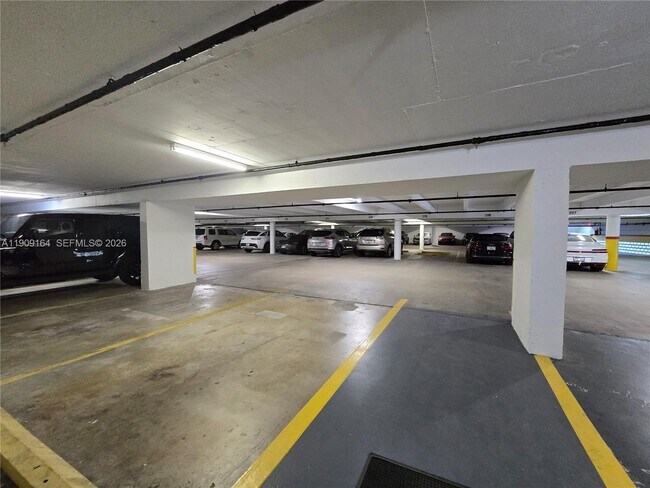 Building Photo - 531 N Ocean Blvd