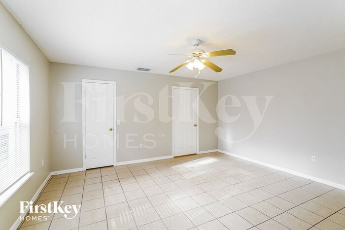 Building Photo - 7831 Country Chase Ave