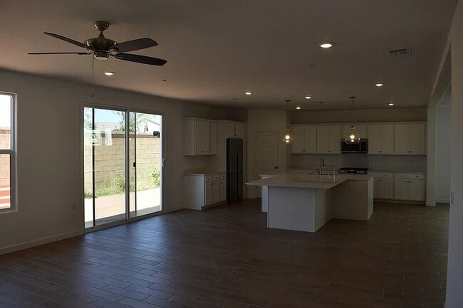 Building Photo - 1184 Atlantica Dr S