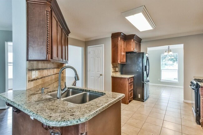 Building Photo - 9845 Youpon Ridge Way