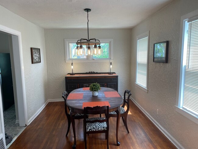 Building Photo - 29 E 221st St