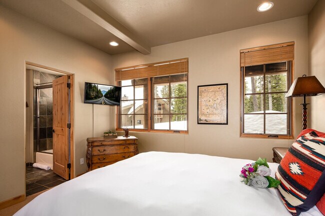 Building Photo - 4 Full Moon Rd