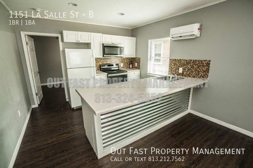 Building Photo - 1151 La Salle St