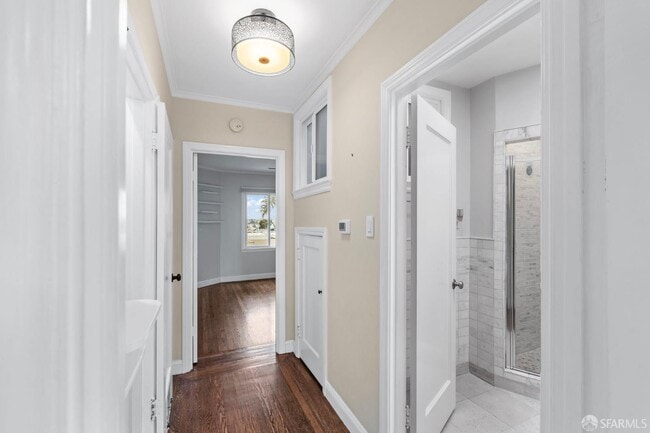 Building Photo - 112 Baden St