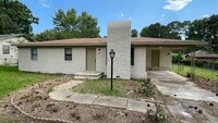 Building Photo - 3 Bedroom • 2 Bath • $1,450/mo