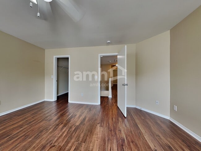 Building Photo - 8859 Arbor Glen Dr