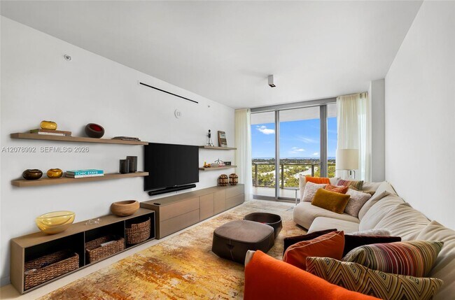 Building Photo - 360 Ocean Dr