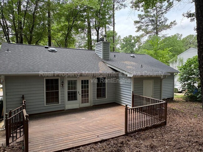 Building Photo - 7404 Valley Run Dr