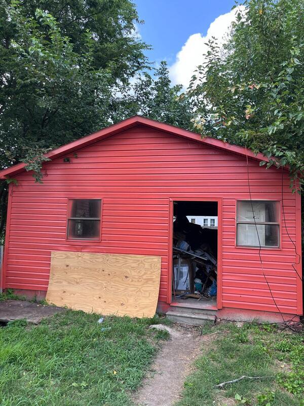Primary Photo - 722 Jackson Ave