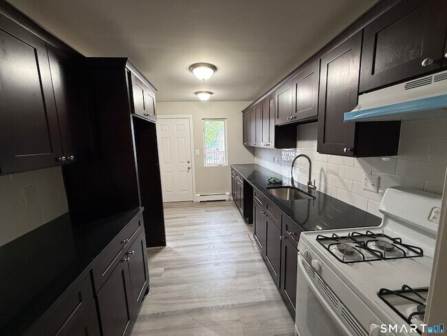 Building Photo - 36 Marlin Dr
