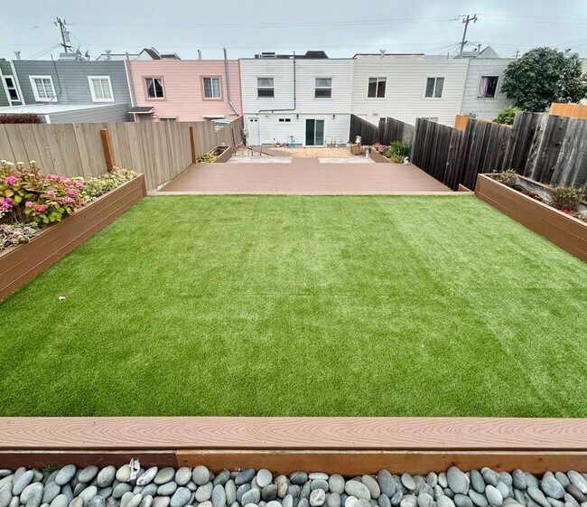 Building Photo - Lovely 3bd/2bth Home in The Sunset