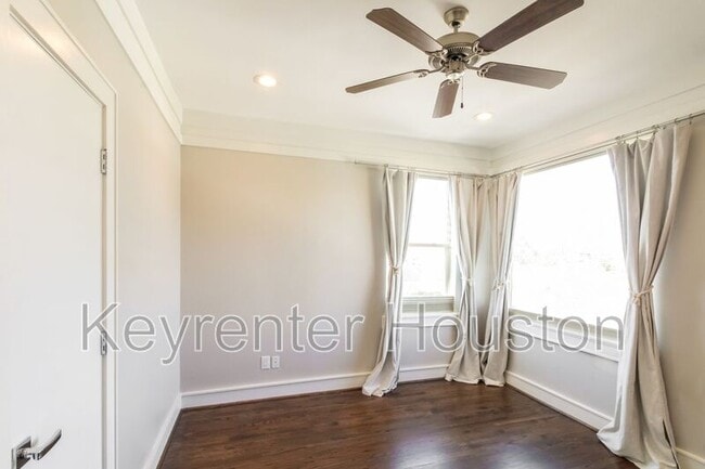 Building Photo - 4313 Floyd St