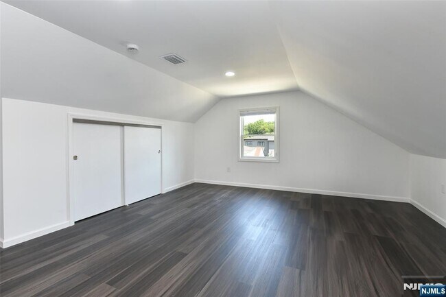 Building Photo - 332 Coolidge Ave