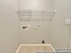 Building Photo - 6631 Hartnet Flds