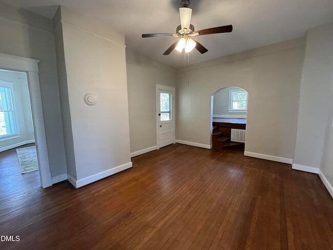 Building Photo - 483 W Salisbury St