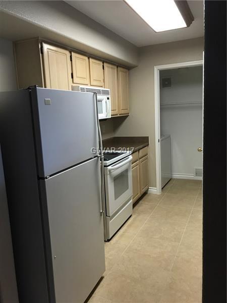 Building Photo - Silverado Ranch 1152