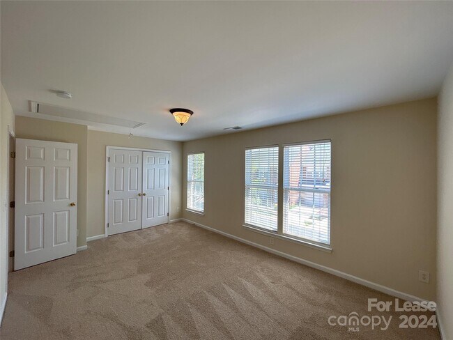 Building Photo - 5236 Berkeley Estates Dr