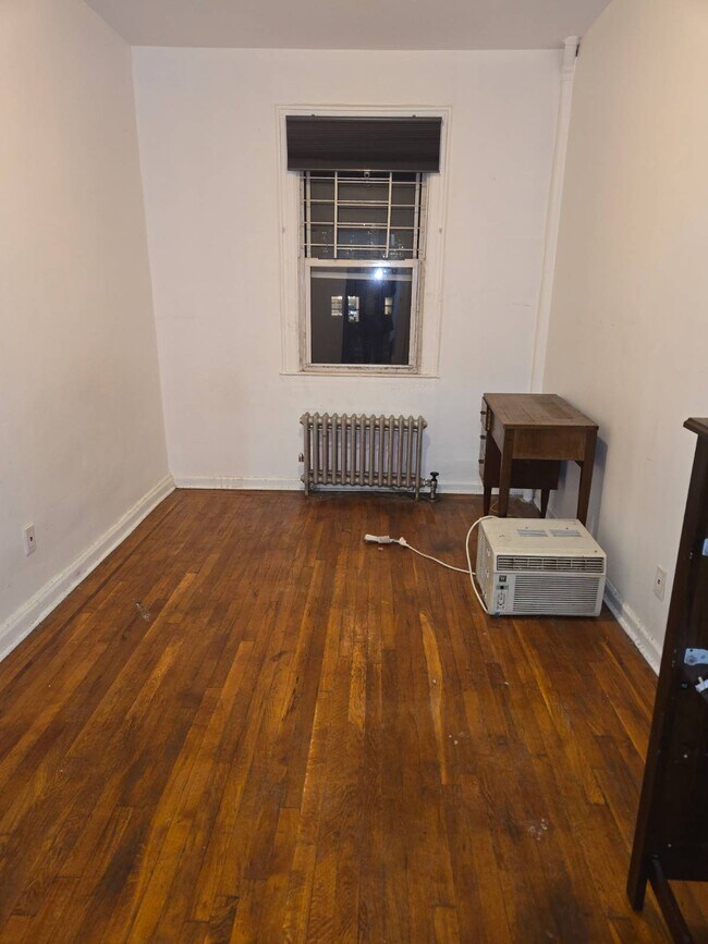 Building Photo - 36-40-40 Crescent St